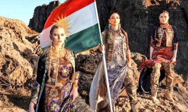 Kürt modacı son tasarımını Jina Emini’ye adadı