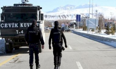 Hakkari'de gösteri ve yürüyüşler yasaklandı