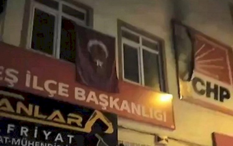 CHP İlçe Başkanlığı’na molotoflu saldırı