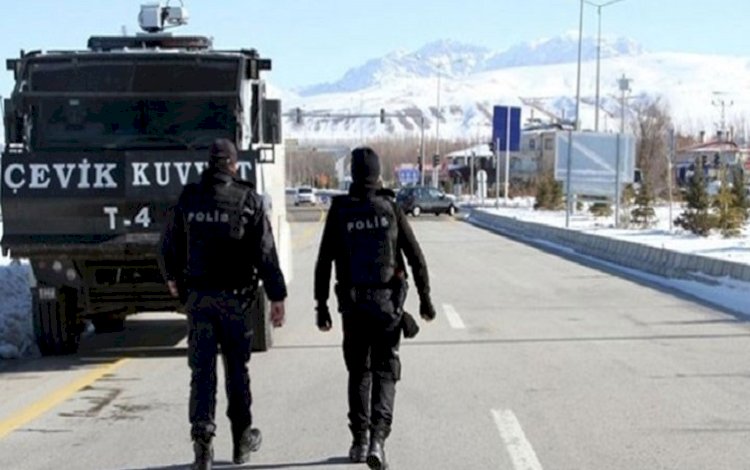 Hakkari'de gösteri ve yürüyüşler yasaklandı