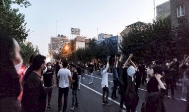 İran'da hayatını kaybeden gösterici sayısı 253'e yükseldi