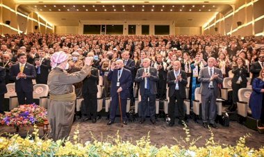 Başkan Mesud Barzani yeniden KDP Başkanı seçildi