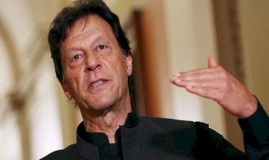 Pakistan’ın eski başbakanı İmran Han’a konvoyuna silahlı saldırı