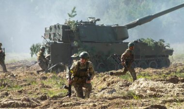 ABD, Ukrayna için Güney Kore'den 100 bin obüs top mermisi alacak