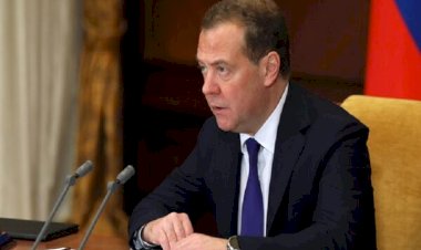 Medvedev: ABD, diğer dostları gibi Ukrayna'yı da er ya da geç bir kenara atacak