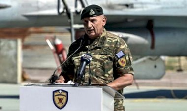 Yunanistan Genelkurmay Başkanı Floros, Türkiye'yi tehdit etti