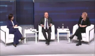 Çavuşoğlu'ndan ‘Rojava ve Suriye operasyonu’ açıklaması