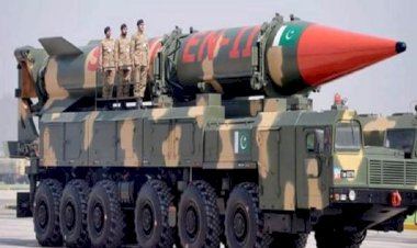 Pakistan'dan Hindistan'a tehdit: Atom bombasını kullanmaktan çekinmeyiz