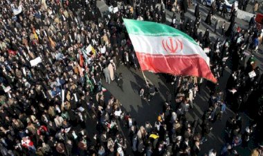 İran'da protestolar yeniden alevlendi