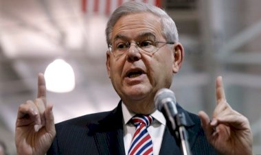 ABD'li senatör Menendez: F-16 savaş uçakları Erdoğan'ın ellerine bırakılmamalı