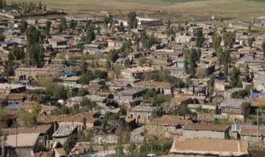 Kerkük, Mahmur ve Xaneqin’de onlarca Kürt köyü boşaltıldı