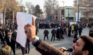 İran'daki İngilizlere 'ülkeyi terk edin' çağrısı