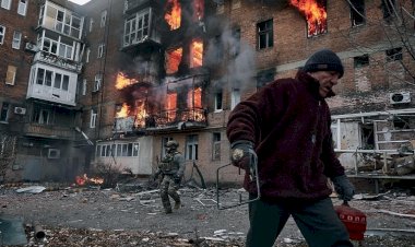 Rusya'dan Ukrayna'nın doğusuna yoğun bombardıman