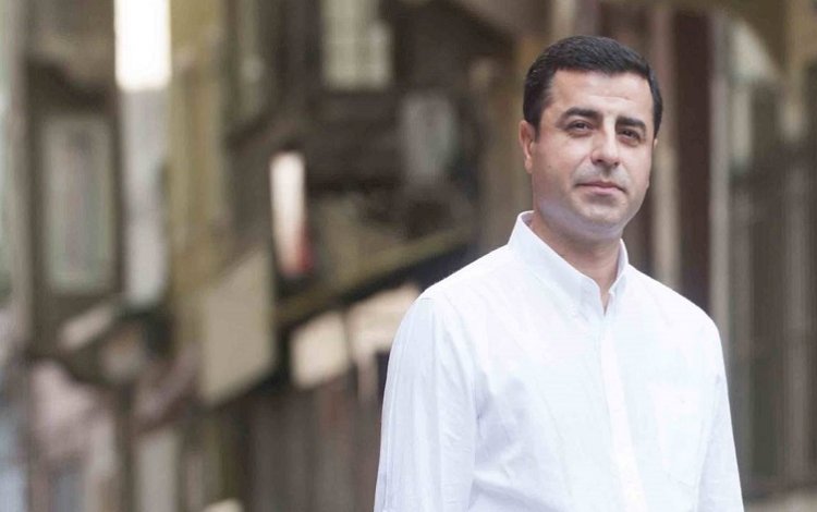 Demirtaş'tan Encü tepkisi: Siz daha tokat görmemişsiniz, sandığı bekleyin