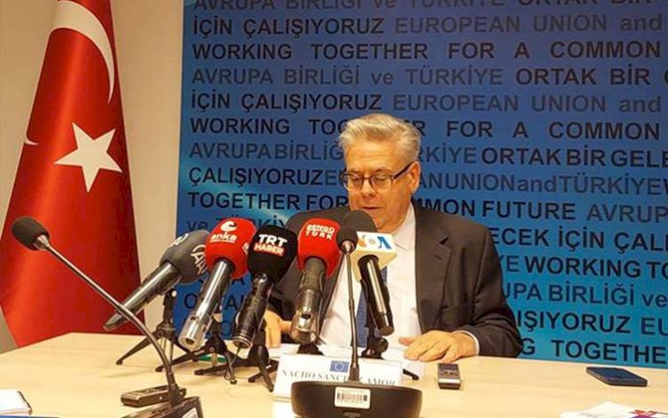 AP Türkiye Raportöründen İmamoğlu ve Demirtaş açıklaması