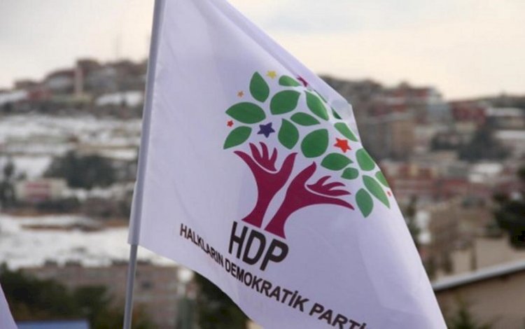 HDP'li siyasetçilere 'pankart' gerekçesiyle hapis cezası