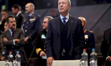 Akar 'Önemi kalmadı' diyerek İsveç Savunma Bakanı'nın ziyaretini iptal etti