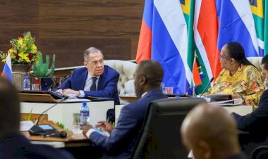 Lavrov: ABD tüm kırmızı çizgileri aşıyor