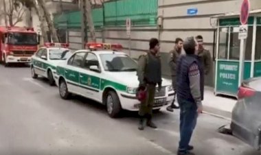 İran'da Azerbaycan Büyükelçiliği'ne silahlı saldırı: 1 ölü