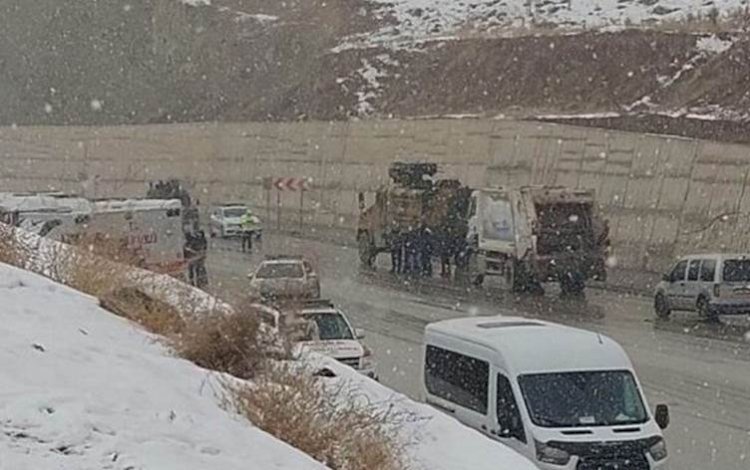 Van'da mültecileri taşıyan araca ateş açıldı: 2 ölü