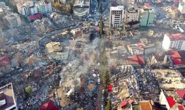 Depremin ikinci günü: Can kaybı 3 bin 419!