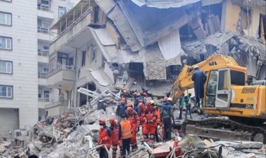 Depremlerde altıncı gün: Can kaybı 22 bin 327'ye yükseldi