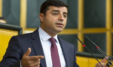 Selahattin Demirtaş: Erdoğan özür bekliyor, ben özür diliyorum
