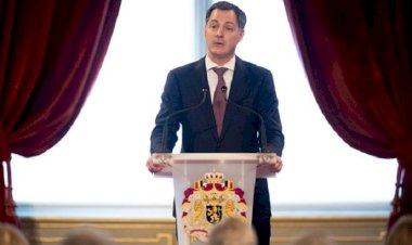 Belçika Başbakanı De Croo: Türkiye ile anlaşıp deprem mültecilerini orada tutalım