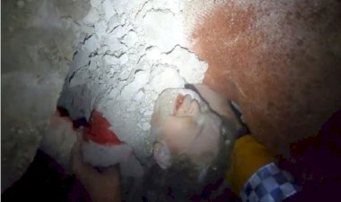 Suriye’deki depremzedeler: Yardım istiyoruz ceset torbası gönderiyorlar