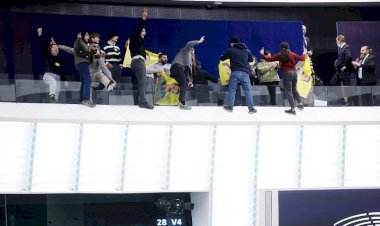 Avrupa Parlamentosu'nda 'Abdullah Öcalan' protestosu