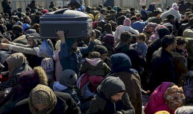 Türkiye'deki yüzlerce Suriyeli deprem sonrası Suriye'ye döndüyor