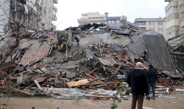 Depremde can kaybı 42 bin 310'a yükseldi