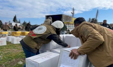 Barzani Yardım Vakfı on binlerce depremzedeye yardım ulaştırdı