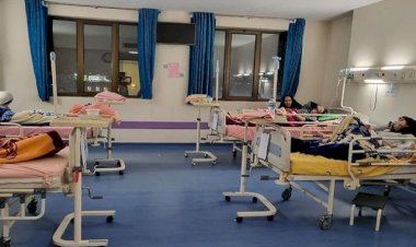 İran’da 650 kız okula gitmemeleri için zehirlendi