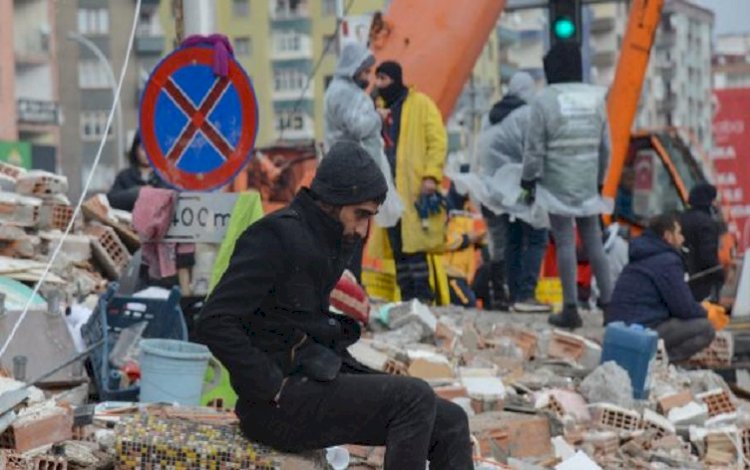 Depremde hayatını kaybedenlerin sayısı 7 bin 108 oldu