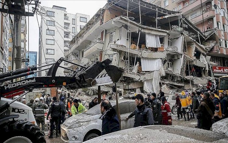 Diyarbakır'da yıkılan binalarla ilgili 33 kişi hakkında gözaltı kararı