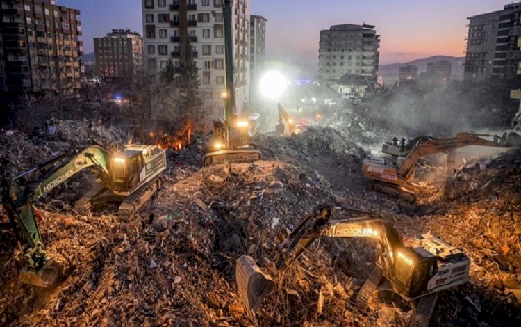 Lütfü Savaş: Hatay’da 20 bin kişi hayatını kaybetti