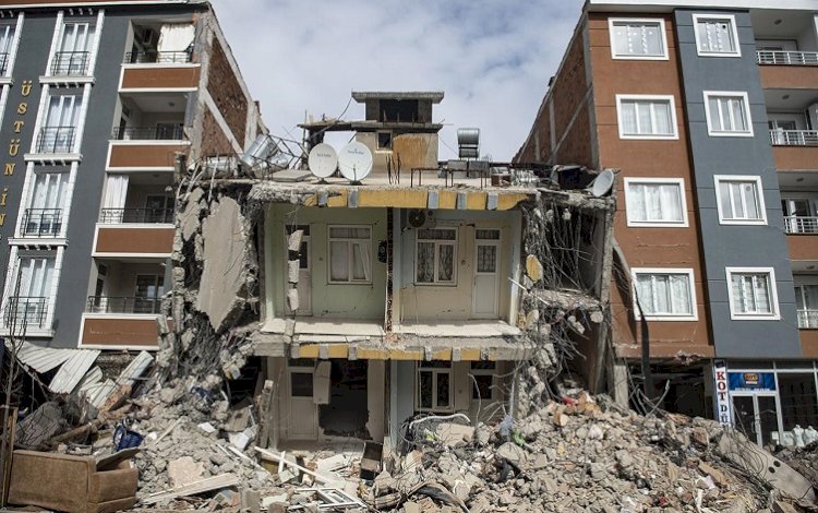 Diyarbakır'da 1110 bina acil yıkılacak
