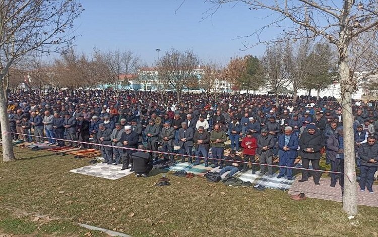 Diyarbakır, Batman ve Mardin’de gıyabi cenaze namazı kılındı