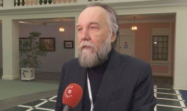 Putin'in akıl hocası Dugin: Rojava Kürtleri kurban edildi