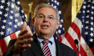 ABD’li senatör Menendez Türkiye'yi hedef aldı