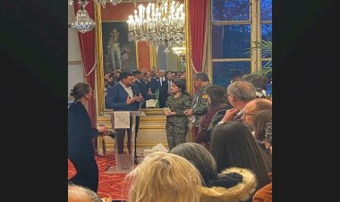 Fransa Senatosu'nda da Newroz resepsiyonu: YPG komutanlarına onur madalyası verildi