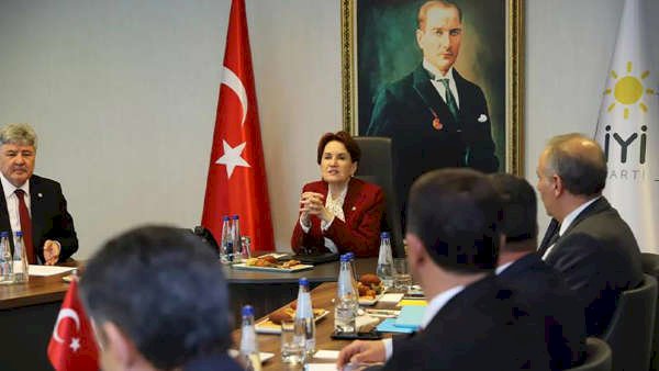 Akşener'den 'Altılı Masa toplantısına gidecek misiniz?' sorusuna yanıt
