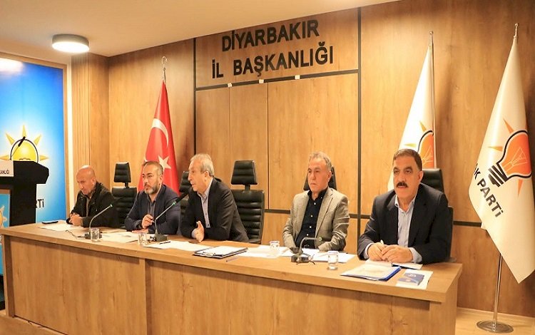AK Parti Diyarbakır’da seçim startını verdi