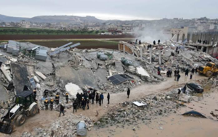 Depremde hayatını kaybeden 1297 kişinin kimliği tespit edilemedi
