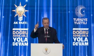 Seçim beyannamesini açıklayan Erdoğan: Kamuda işe alımlarda mülakatı kaldıracağız