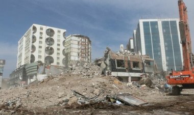 89 kişiye mezar olmuştu: Galeria Sitesi'nin müteahhidi yakalandı