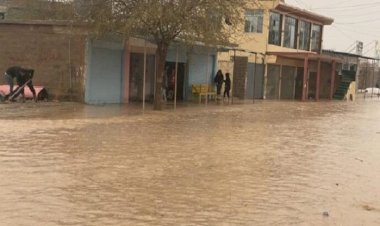 Şiddetli yağışlar Şengal’de bir çok evin yıkılmasına neden oldu