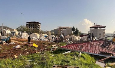 Deprem bölgesi Maraş'ı hortum ve fırtına vurdu!