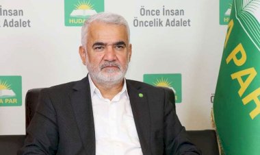 HÜDA PAR lideri Yapıcıoğlu: Seçimden sonra yeni anayasaya ihtiyaç var